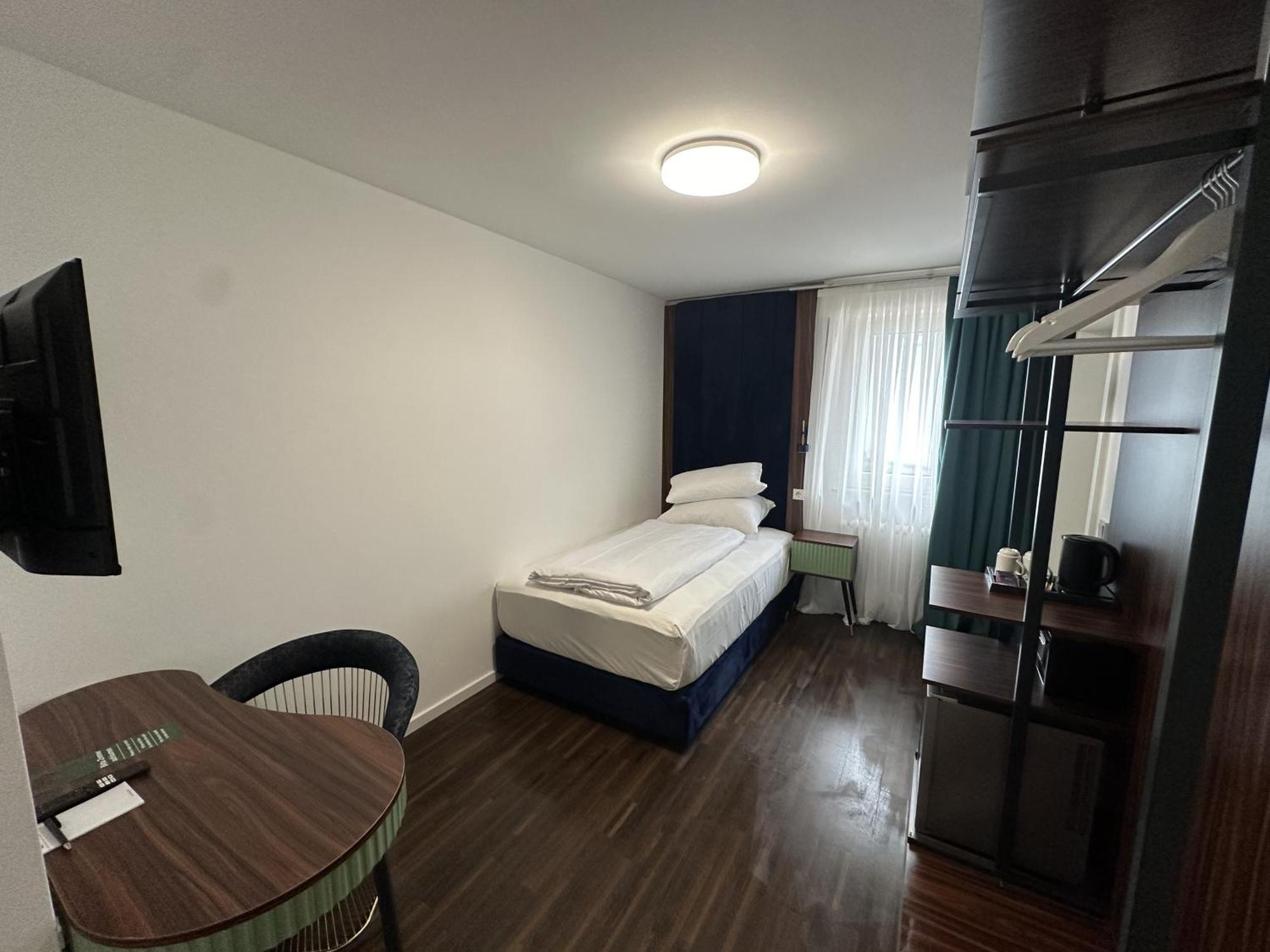 Ap Hotel Mannheim Viernheim Exteriör bild